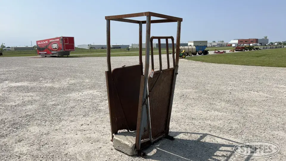 Bowman Chute Squeeze Chute