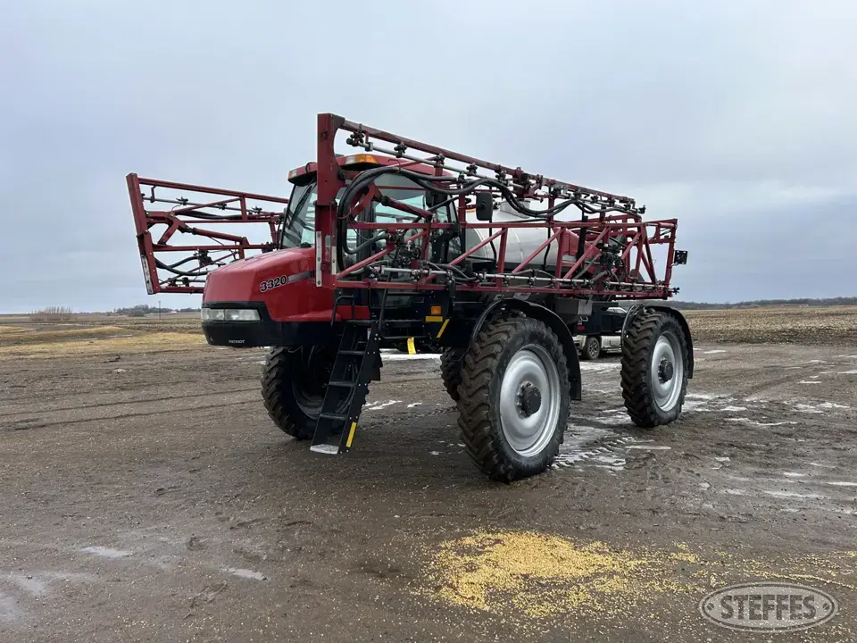 2007 Case IH SPX3320 Self-Propelled Sprayer