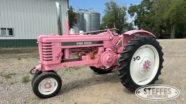 John Deere B