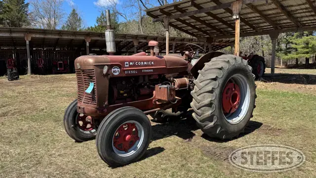 1955 McCormick-Deering Super WD-9 Standard