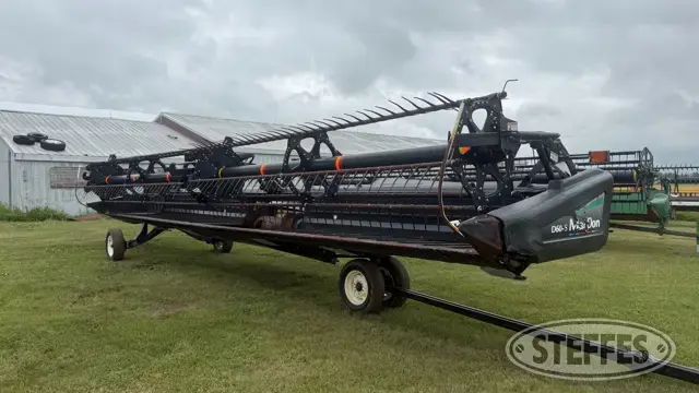 2010 MacDon D60-S