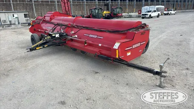 2022 Hiniker 5620