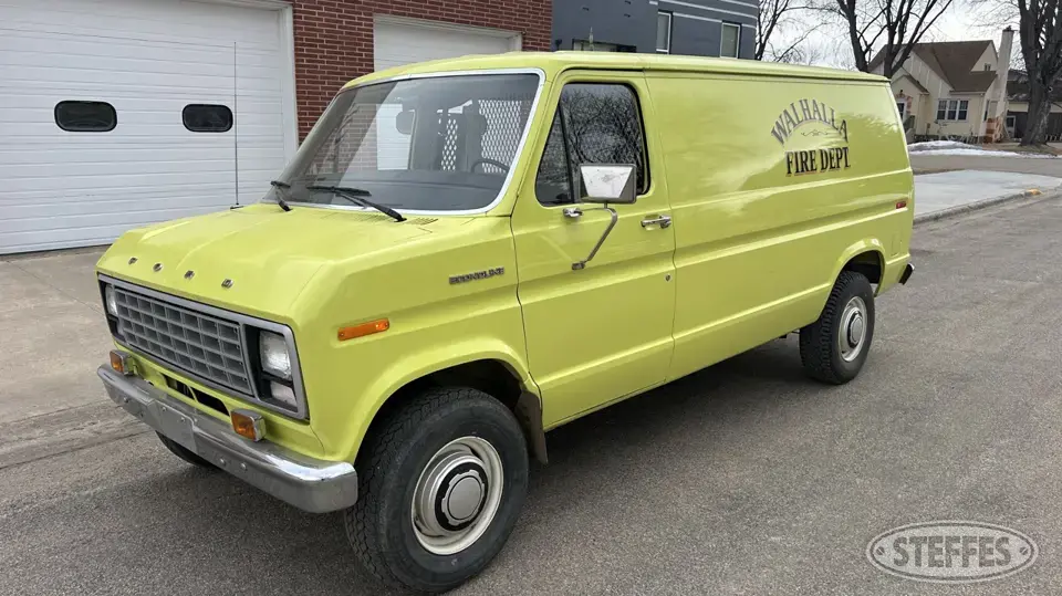 1982 Ford E-350 Van