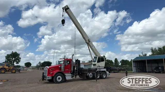 National 1400 on 2004 Kenworth T800