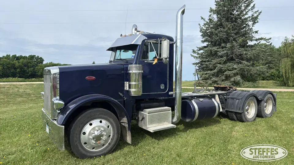1988 Peterbilt 378 Conventional Truck without Sleeper