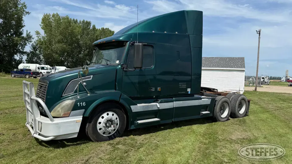 2004 Volvo VNL Conventional Truck with Sleeper