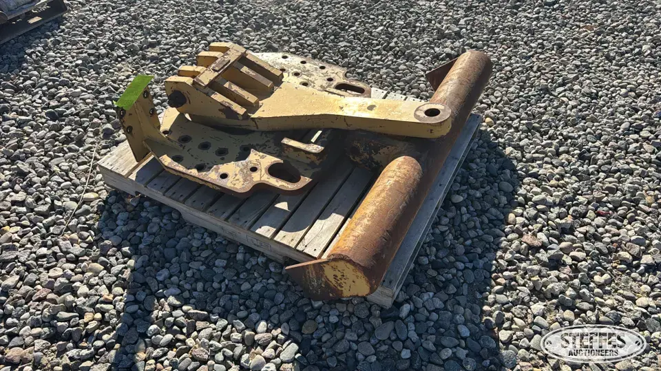Ashland direct mount scraper htich Ag Equipment Part