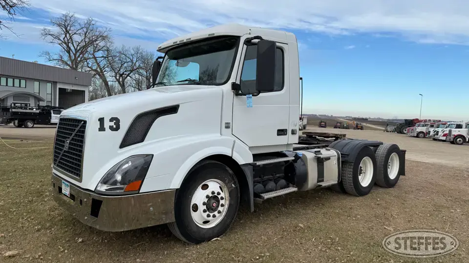 2013 Volvo VNL Conventional Truck without Sleeper