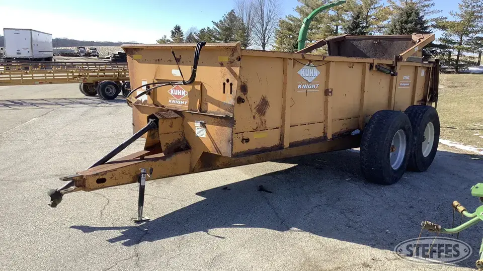 Kuhn Knight 1150 Pro Spread Manure Application Equipment
