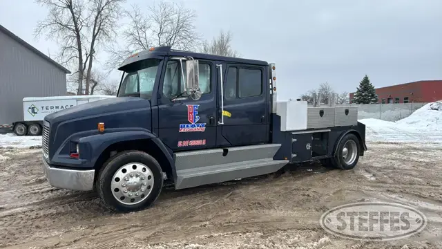 1999 Freightliner FL60