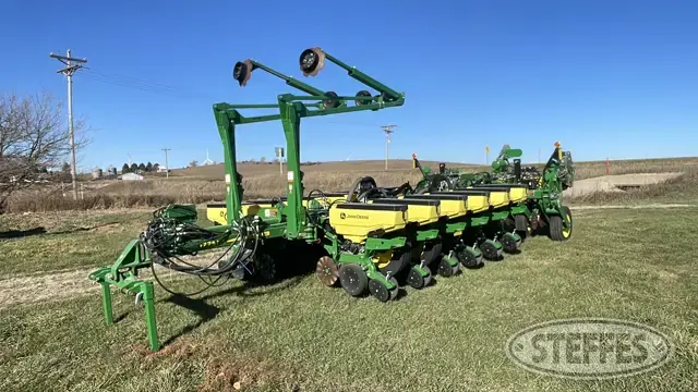 2021 John Deere 1775NT