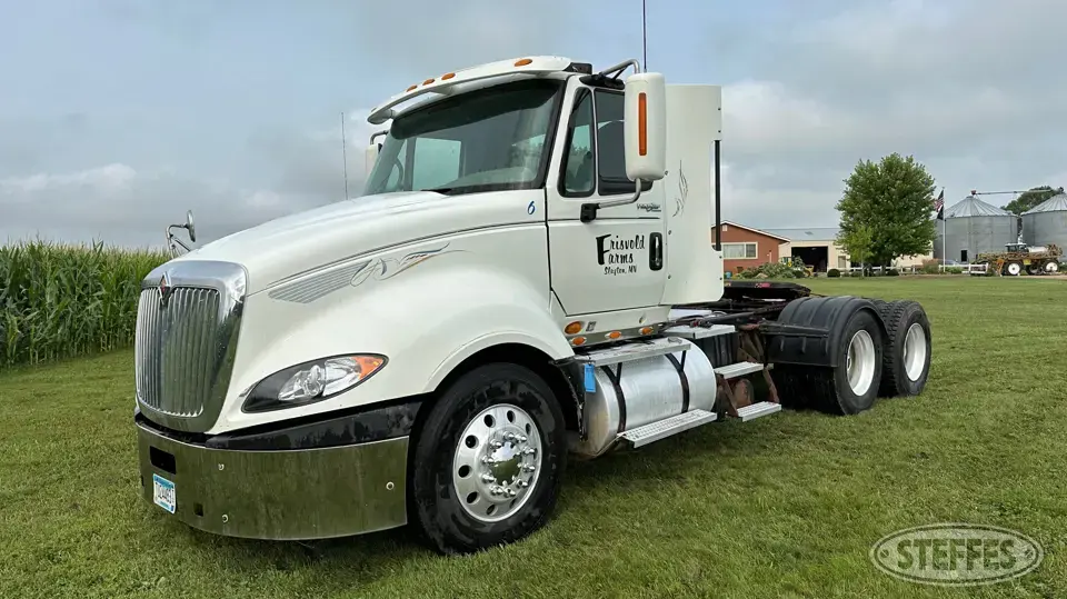 2008 International ProStar Conventional Truck without Sleeper