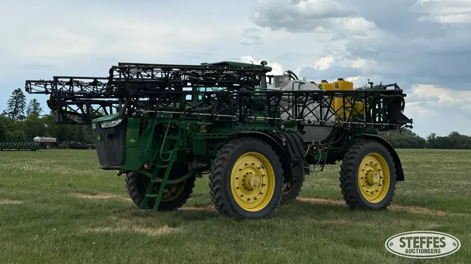 2012 John Deere 4940 Self-Propelled Sprayer