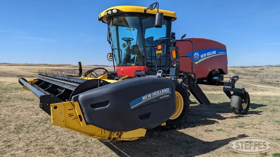 2018 New Holland Speedrower 160 Self-Propelled Windrower