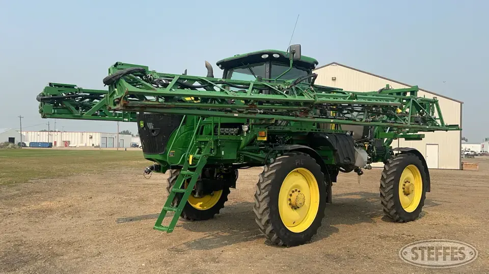 2014 John Deere R4030 Self-Propelled Sprayer