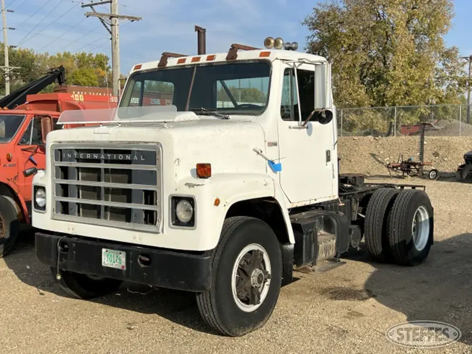 1978 International S2200 Conventional Truck without Sleeper