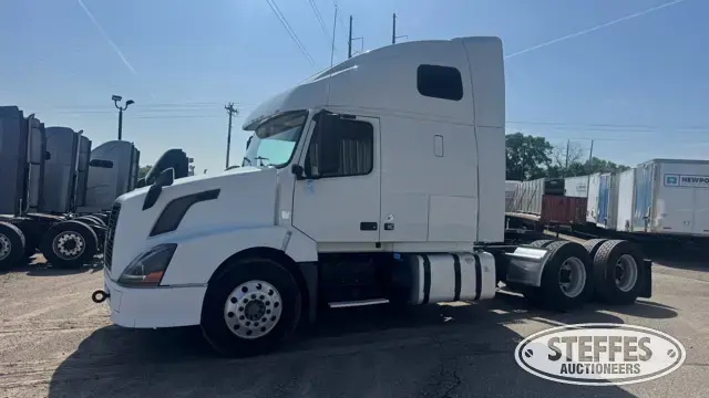 2012 Volvo VNL670