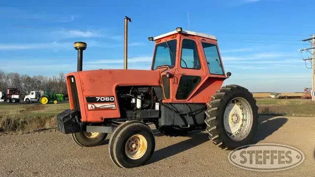 1976 Allis-Chalmers 7060