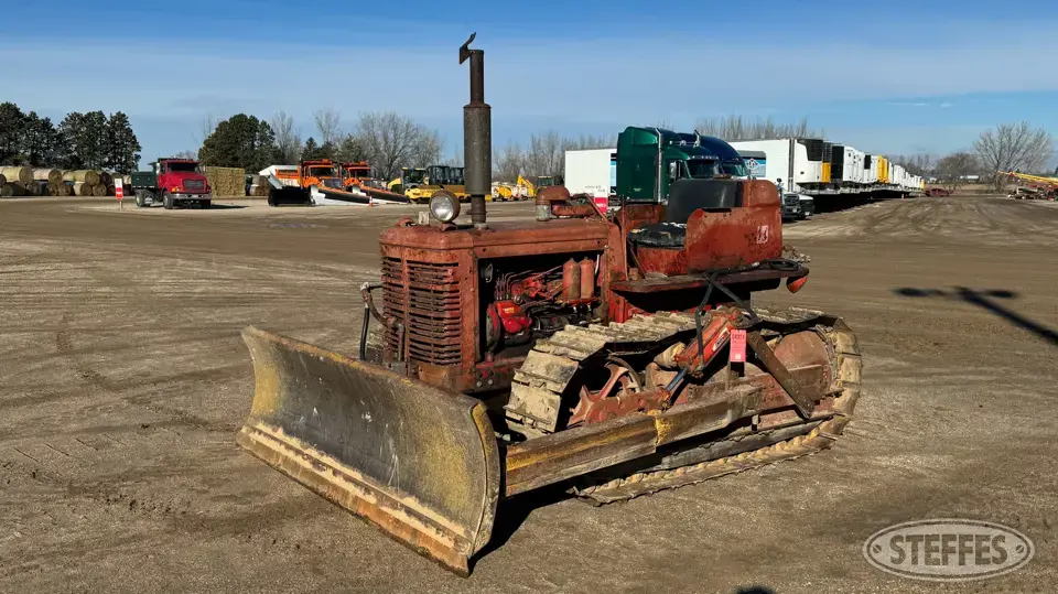 International TD9 Dozer