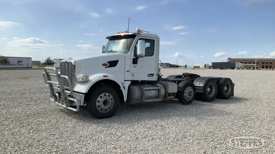 2018 Peterbilt 567 Conventional Truck with Sleeper