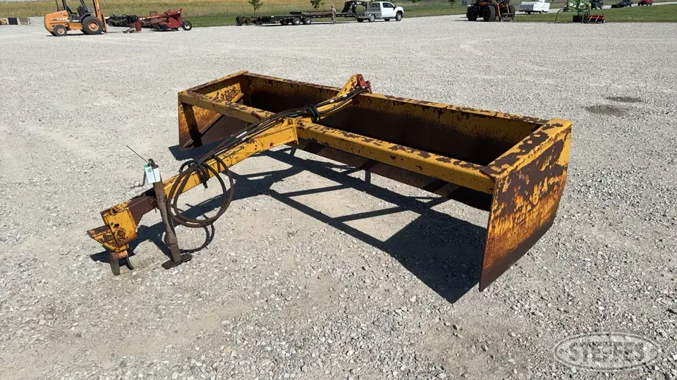 Soil Mover P112 Pull Scraper