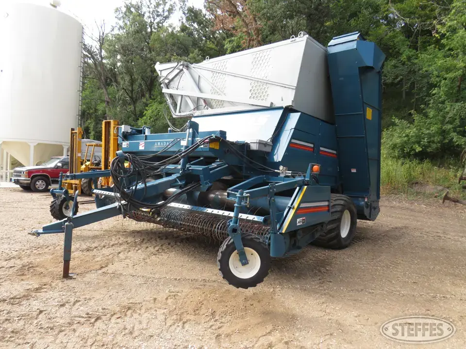 Amadas 2105 Edible Bean Combine
