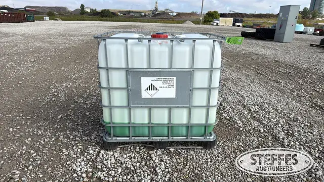 250 gal. tote