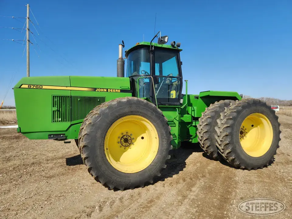 1990 John Deere 8760 4WD Tractor