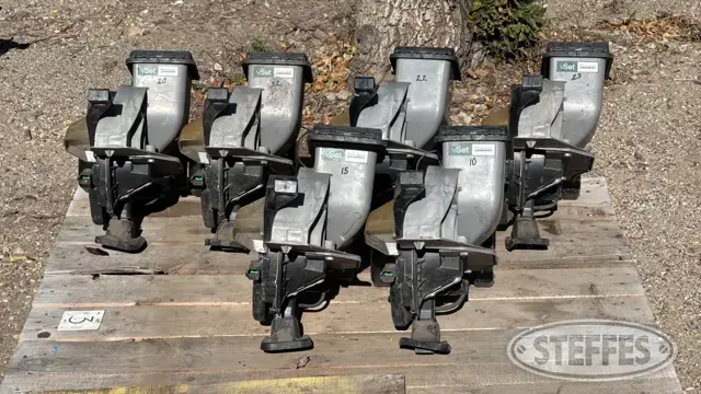 (6) Precision Planting vSet, vDrive meters