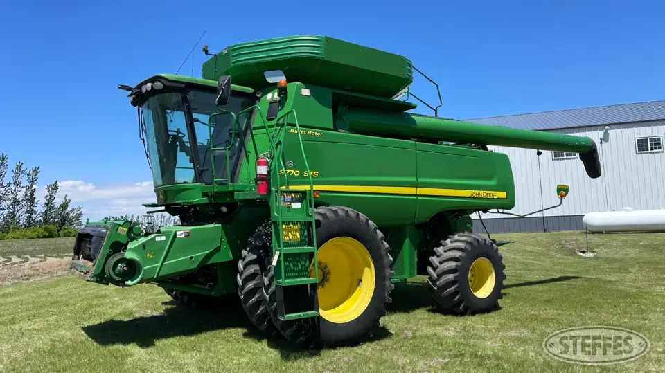 2010 John Deere 9770 STS Combine