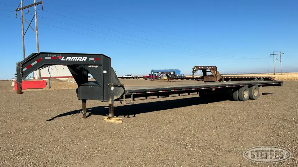 2023 Lamar FD02402B Flatbed Trailer
