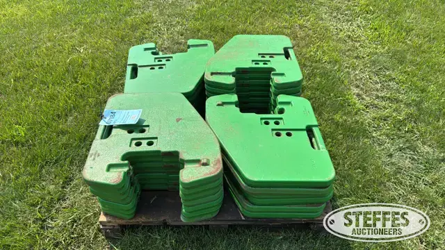 (26) John Deere suitcase weights