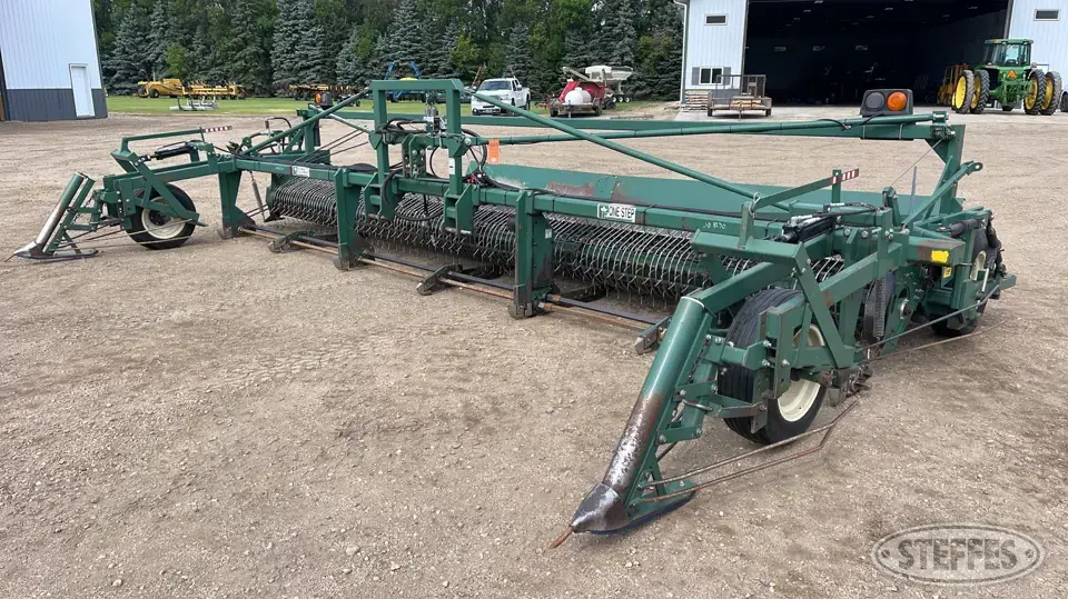 2008 Pickett C1222-2-B Edible Bean Windrower