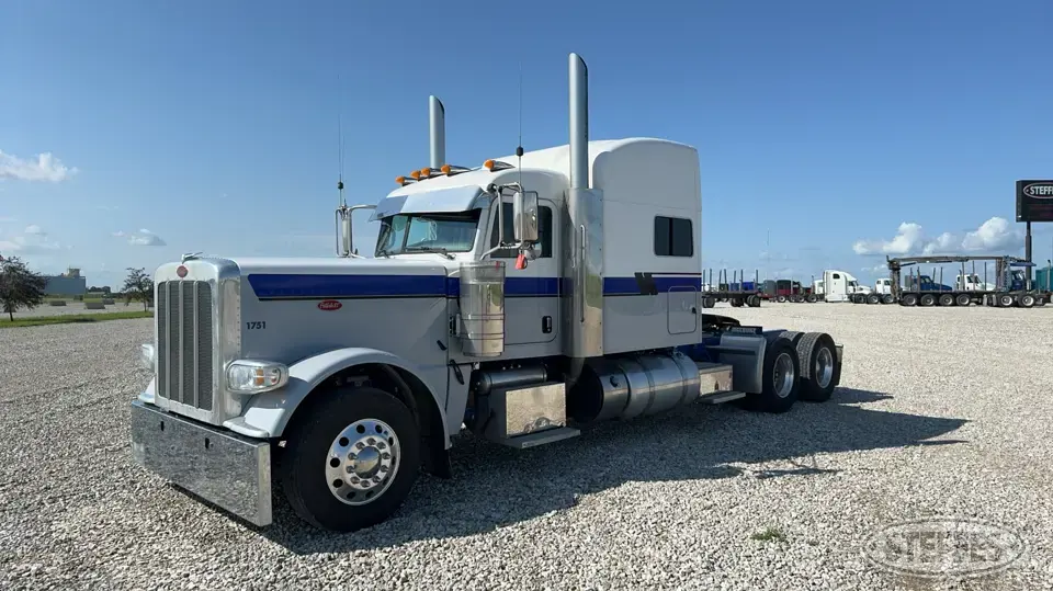 2021 Peterbilt 389 Conventional Truck with Sleeper