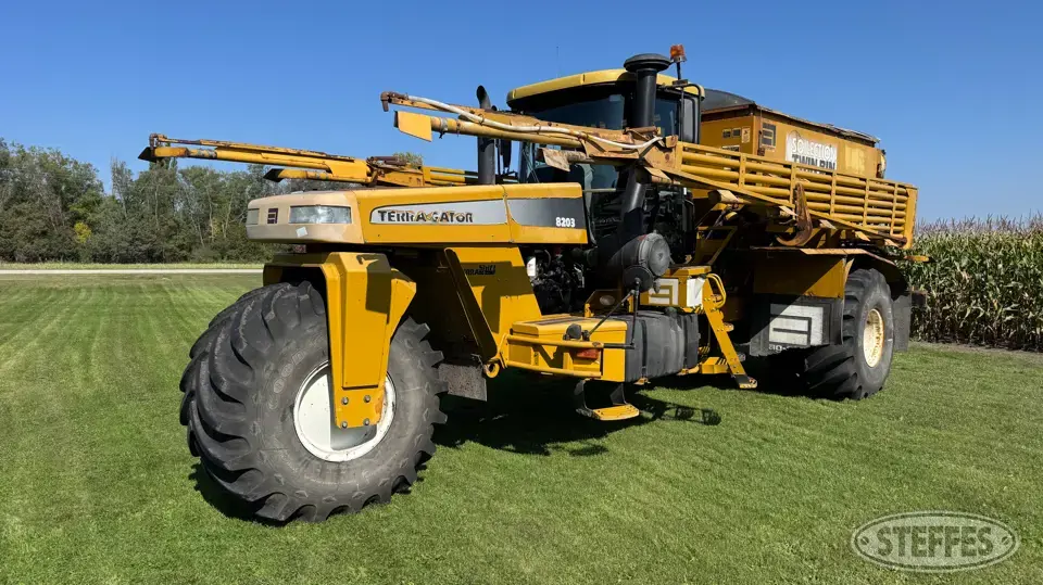 2007 Terra-Gator 8203 Self-Propelled Dry Applicators-Spreaders-Floater