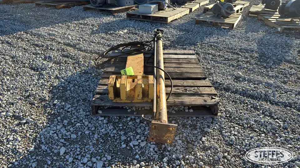 Ashland direct mount scraper hitch Ag Equipment Part