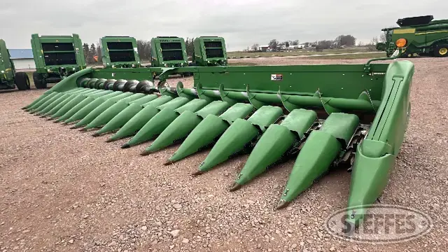 2020 John Deere 718C
