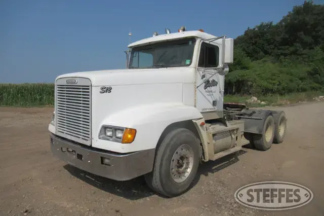 1996 Freightliner FLD120