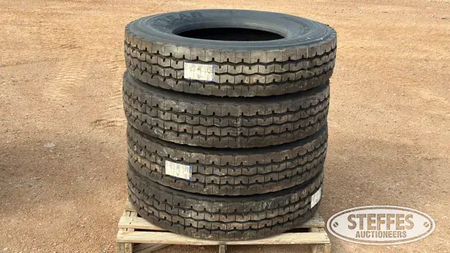 (4) 11R24.5 tires