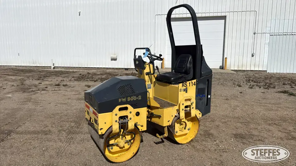 Bomag BW900-2 Self-Propelled Smooth Drum Compactor