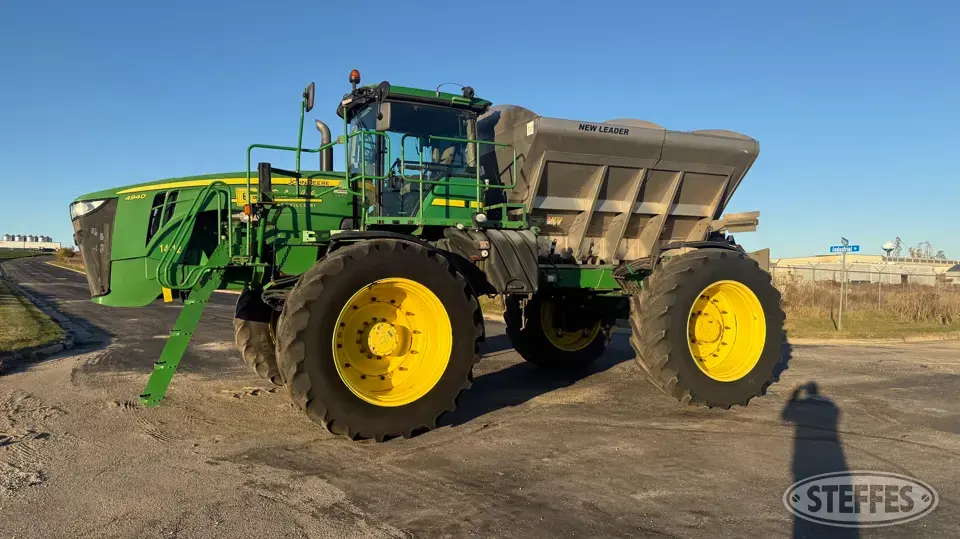 2013 John Deere 4940 Self-Propelled Dry Applicators-Spreaders-Floater