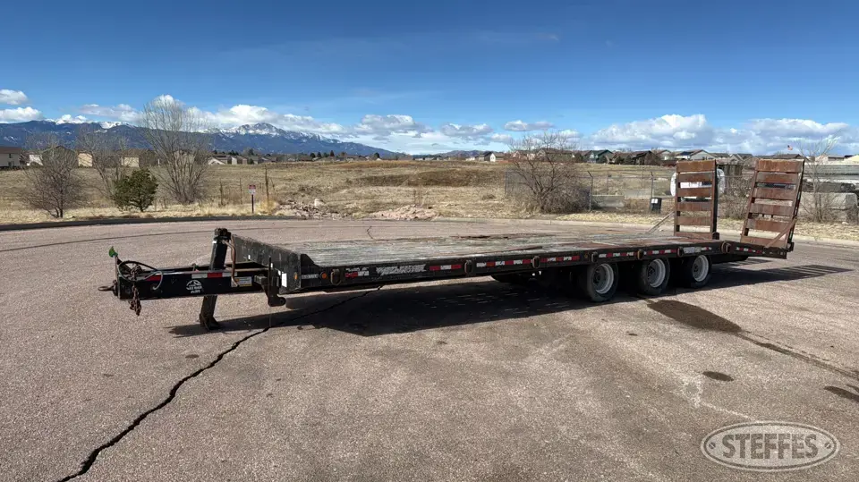 2015 Towmaster T-50TA Flatbed Trailer