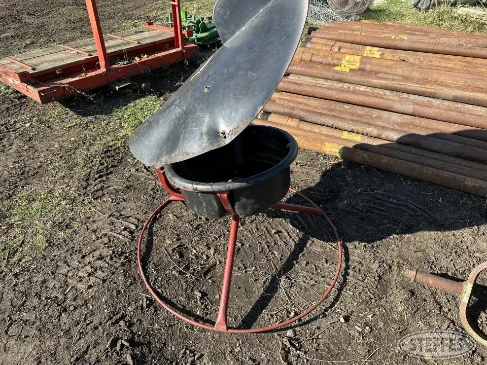 Tarter Feeders and Bunk