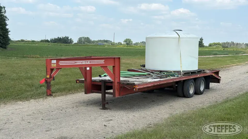 1993 Donahue HF24-BT Flatbed Trailer