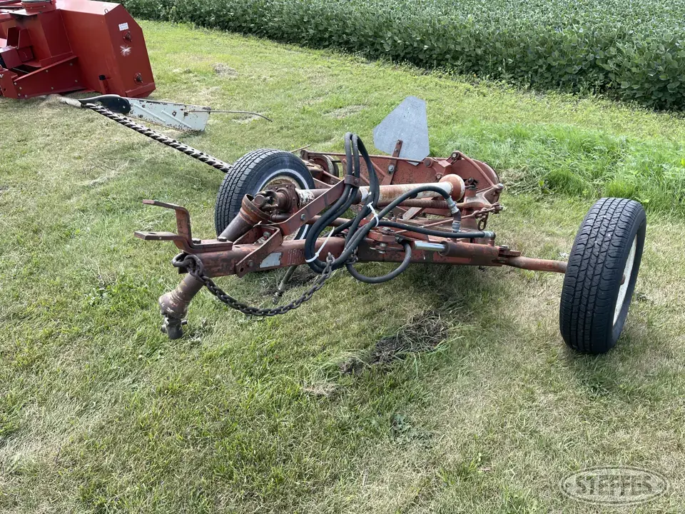 International 1100 Sickle Mower