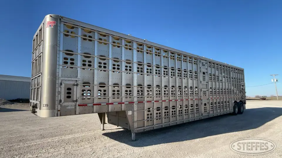 2018 Wilson PSDCL-411P Semi Livestock Trailer