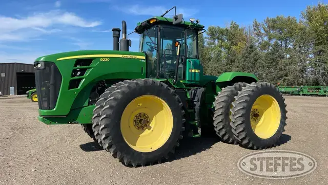 2009 John Deere 9230