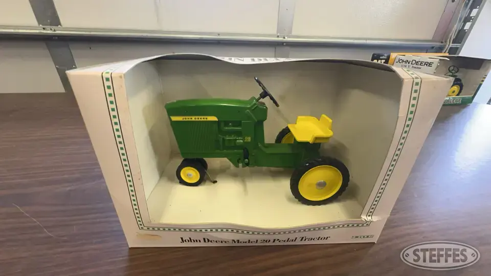 John Deere 20 Personal Property