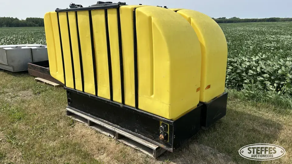 (2) Demco SideQuest Tanks-Other