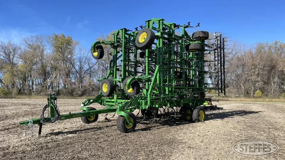 2021 John Deere 2230FH Field Cultivator